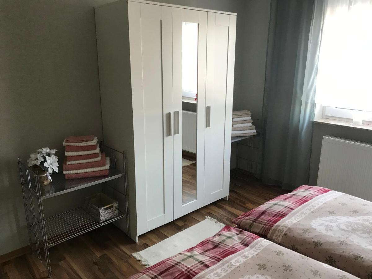 Ferienwohnung Von Paris Petersberg  Екстериор снимка